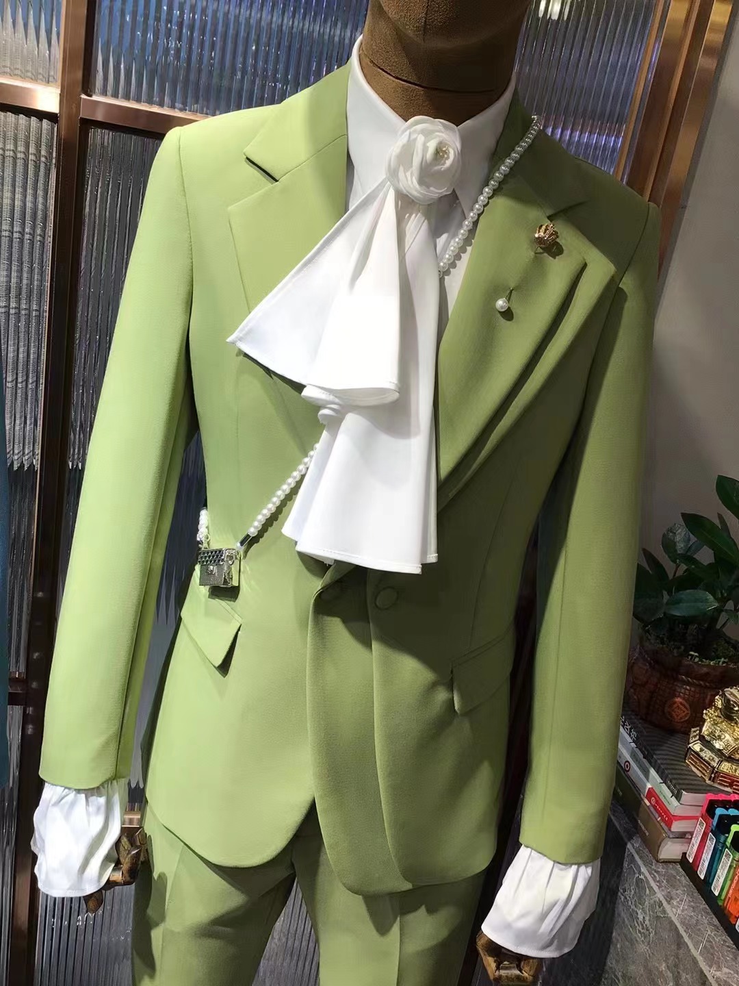 カスタマイズされた最新デザインのグリーンのウェディングスーツ - Mens Fashion Trajes のレビューと価格